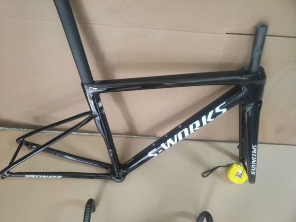 S-works SL8 2025 New  Carbon fiber road bicycle frame Custom made and choose your own color and size