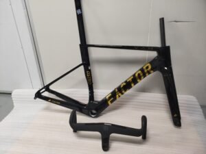 Factor Ostro Vam 02 Road Racing Frame T1000 700C Road Car Frame Set Custom Painted Carbon Fiber Frame with Handlebars