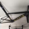 Factor Ostro Vam 02 Road Racing Frame T1000 700C Road Car Frame Set Custom Painted Carbon Fiber Frame with Handlebars