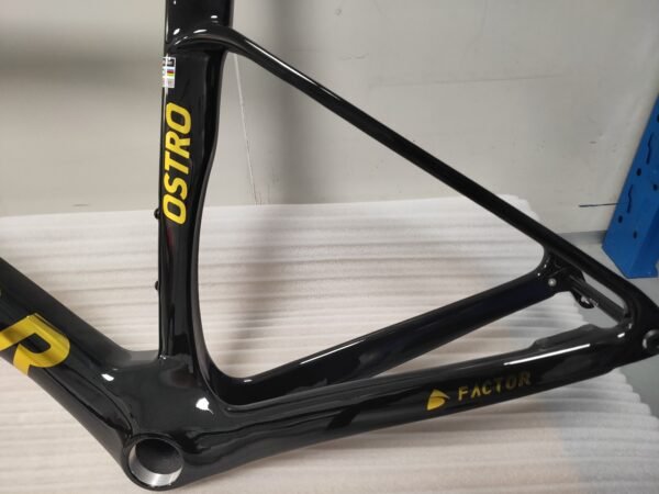 Factor Ostro Vam 02 Road Racing Frame T1000 700C Road Car Frame Set Custom Painted Carbon Fiber Frame with Handlebars