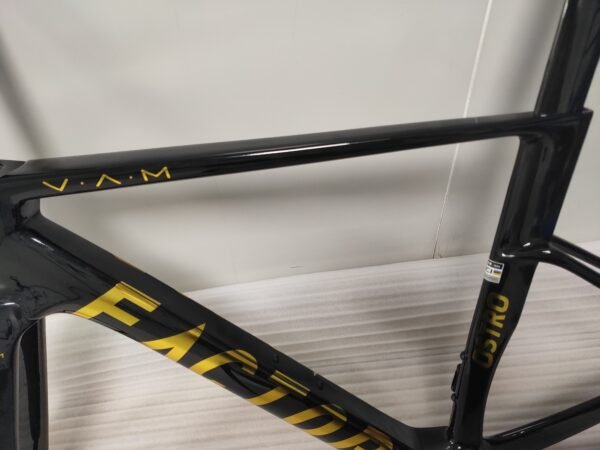 Factor Ostro Vam 02 Road Racing Frame T1000 700C Road Car Frame Set Custom Painted Carbon Fiber Frame with Handlebars