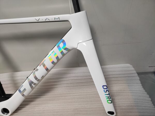 Factor Ostro Vam 02 Road Racing Frame T1000 700C Road Car Frame Set Custom Painted Carbon Fiber Frame with Handlebars