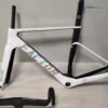 Factor Ostro Vam 02 Road Racing Frame T1000 700C Road Car Frame Set Custom Painted Carbon Fiber Frame with Handlebars