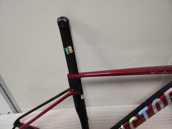 Factor Ostro Vam 02 Road Racing Frame T1000 700C Road Car Frame Set Custom Painted Carbon Fiber Frame with Handlebars