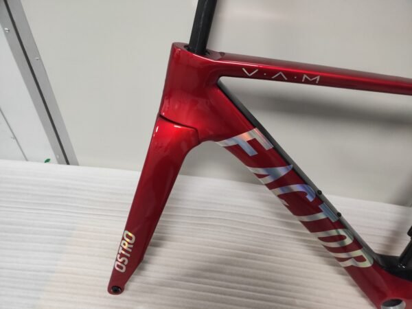 Factor Ostro Vam 02 Road Racing Frame T1000 700C Road Car Frame Set Custom Painted Carbon Fiber Frame with Handlebars
