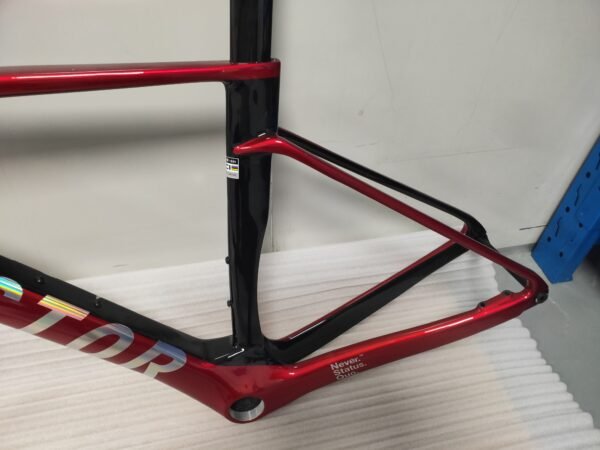 Factor Ostro Vam 02 Road Racing Frame T1000 700C Road Car Frame Set Custom Painted Carbon Fiber Frame with Handlebars