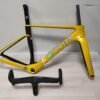 Factor Ostro Vam 02 Road Racing Frame T1000 700C Road Car Frame Set Custom Painted Carbon Fiber Frame with Handlebars