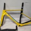Factor Ostro Vam 02 Road Racing Frame T1000 700C Road Car Frame Set Custom Painted Carbon Fiber Frame with Handlebars