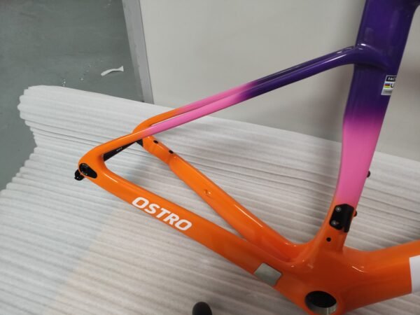 Factor Ostro Vam 02 Road Racing Frame T1000 700C Road Car Frame Set Custom Painted Carbon Fiber Frame with Handlebars