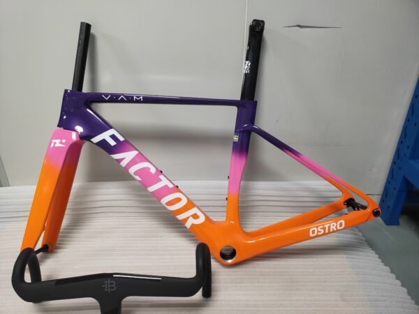 Factor Ostro Vam 02 Road Racing Frame T1000 700C Road Car Frame Set Custom Painted Carbon Fiber Frame with Handlebars