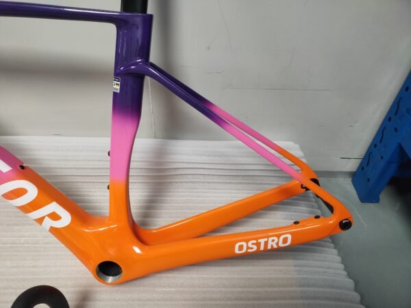 Factor Ostro Vam 02 Road Racing Frame T1000 700C Road Car Frame Set Custom Painted Carbon Fiber Frame with Handlebars