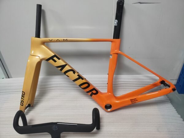 Factor Ostro Vam 02 Road Racing Frame T1000 700C Road Car Frame Set Custom Painted Carbon Fiber Frame with Handlebars