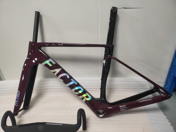 Factor Ostro Vam 02 Road Racing Frame T1000 700C Road Car Frame Set Custom Painted Carbon Fiber Frame with Handlebars