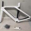 TREK SLR7 carbon fiber road bike frame, custom one-to-one, ultra-light, durable, affordable.