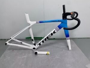 TREK SLR9 carbon fiber road bike frame, custom one-to-one, ultra-light, durable, affordable.