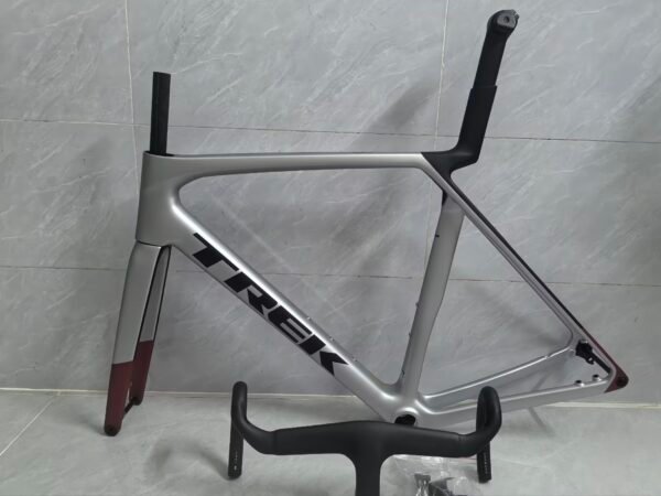 TREK SLR9 carbon fiber road bike frame, custom one-to-one, ultra-light, durable, affordable.