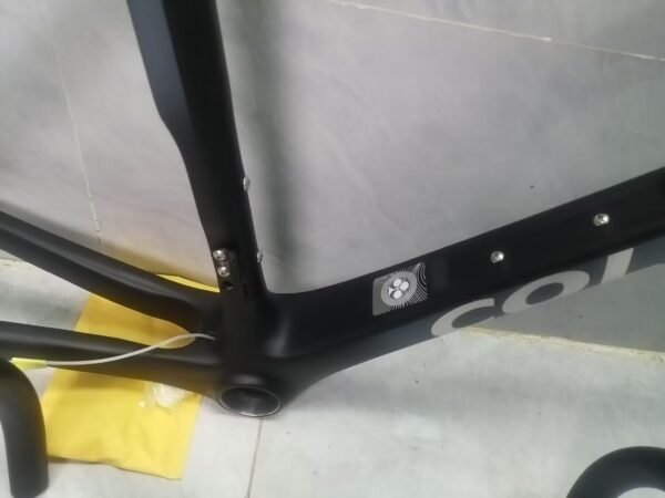 COLNAGO V4RS Carbon fiber frame ultra-light road bike, 1:1 restoration, ultra-lightweight, high hardness, durable, industrial-grade paint.