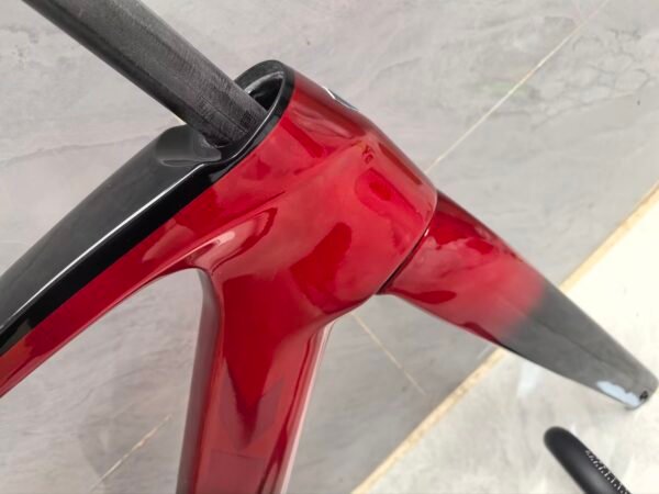 TREK SLR7 carbon fiber road bike frame, custom one-to-one, ultra-light, durable, affordable.