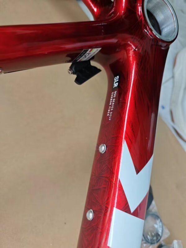 TREK SLR9 carbon fiber road bike frame, custom one-to-one, ultra-light, durable, affordable.