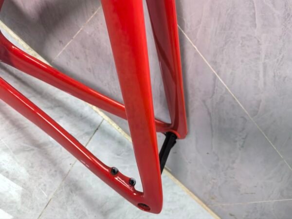 TREK SLR7 carbon fiber road bike frame, custom one-to-one, ultra-light, durable, affordable.