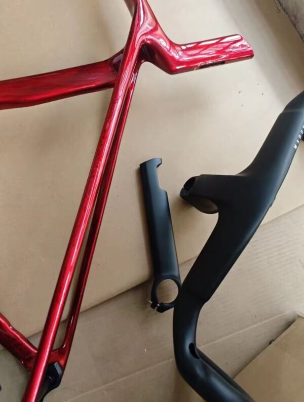 TREK SLR9 carbon fiber road bike frame, custom one-to-one, ultra-light, durable, affordable.