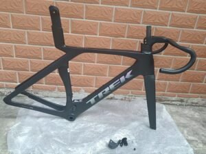 TREK SLR7 carbon fiber road bike frame, custom one-to-one, ultra-light, durable, affordable.
